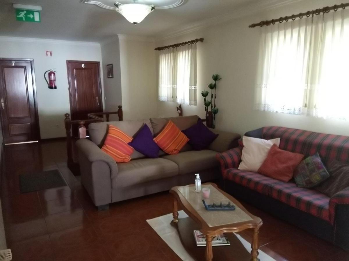 Residencial Ribeiro Hotel Geres Exterior photo